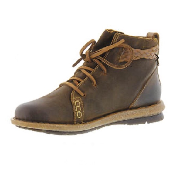 born temple booties size 9